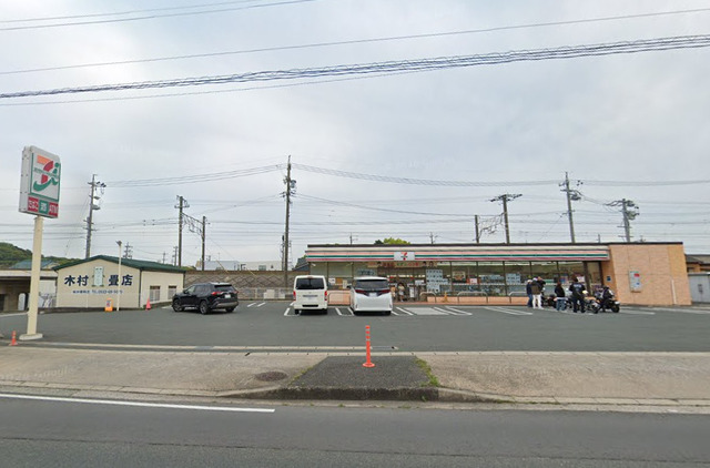 セブンイレブン蒲郡三谷北通1丁目店：約400ｍ（徒歩約6分）のスライド画像