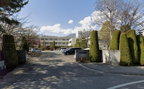 御代田町立御代田北小学校：1682m