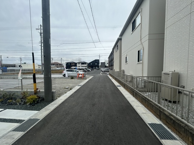 【2区画】前面道路のスライド画像