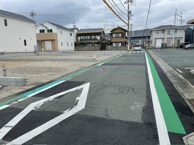 【7区画】前面道路のスライド画像