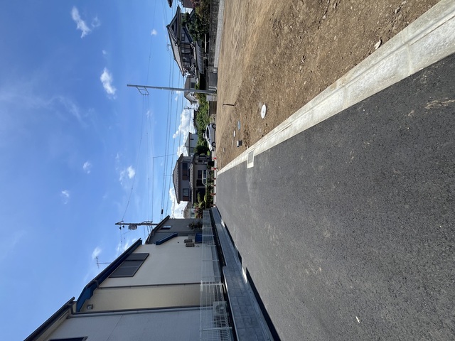 前面道路含む現地写真のスライド画像