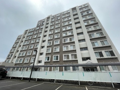 ロピア発寒中央ステーション