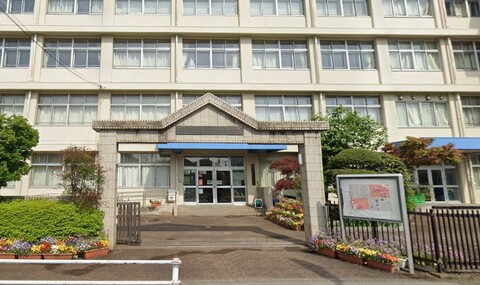 羽村市立小作台小学校 100m
