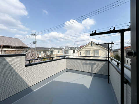 外部とつながるクリアビューデザイン。景色を楽しむことを意識した設計になっています。