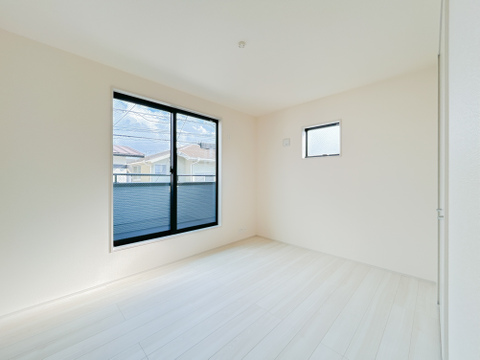 心と体をゆったりと安らげる主寝室。一日の疲れを癒すだけでなく、落ち着ける空間です。