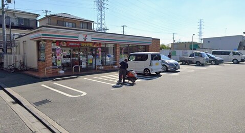 セブンイレブン日野万願寺2丁目店 300m