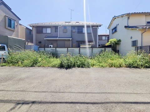 未完成の建売住宅で、これから理想の住まいが完成していきます。外観や内装もきれいな状態で入居でき、新しい住まいでの快適な毎日がスタートする、ワクワク感あふれる物件です。