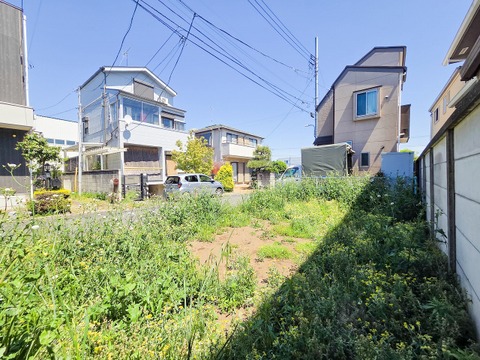 完成時には新築ならではの清潔感と最新の設備が整った住まいに。新しい住環境で安心して暮らせる日々が待っており、家族にとっての理想の住まいが形になっていきます。