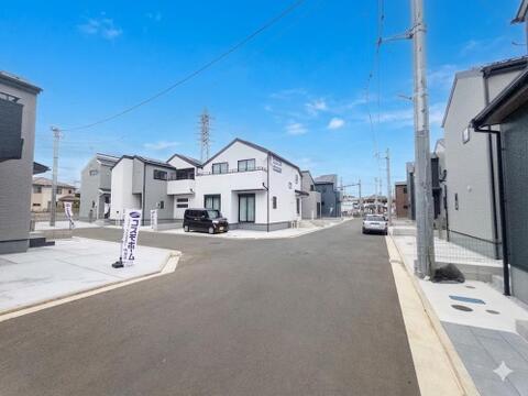 休日にご家族揃ってご見学はいかがでしょうか。実際の現地を見てみると図面などではわからない、新たな発見もありますのでまずはお気軽にお問い合わせください。