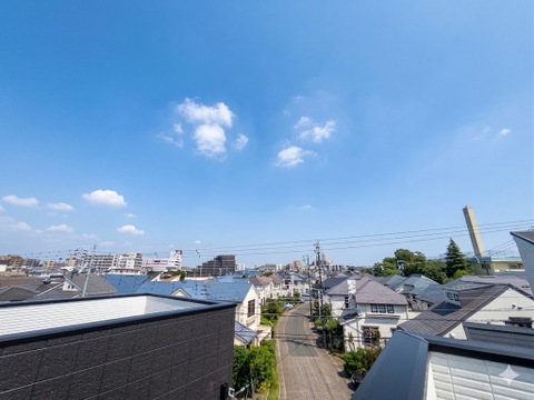 「美しさ」と「強さ」を備えた住まいをご提案。自宅でリゾート気分を味わえる屋上テラスがおすすめです。
