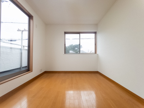 お子様のお部屋として利用可能な洋室