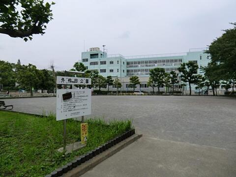 仲田公園まで約757m