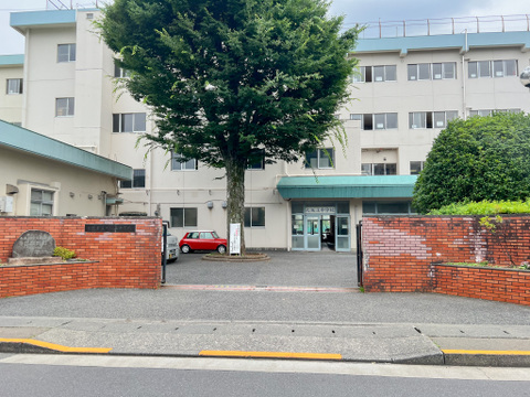 日野市立大坂上中学校まで約1300m