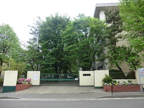 川崎市立南生田中学校まで約444m