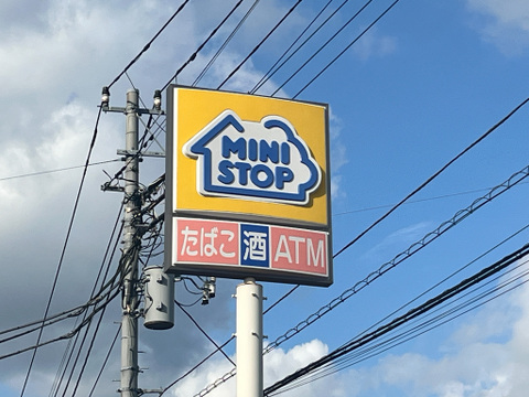 徒歩約3分