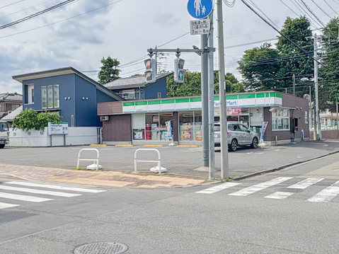 ファミリーマート 立川四中前店 139m