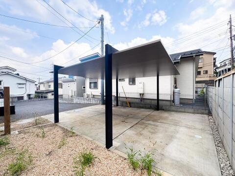 自転車やバイクなど、ゆとりのある敷地で置き場所に困ることはないでしょう。