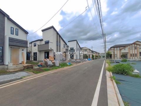 前面道路含む現地 (2026年08月17日撮影)
