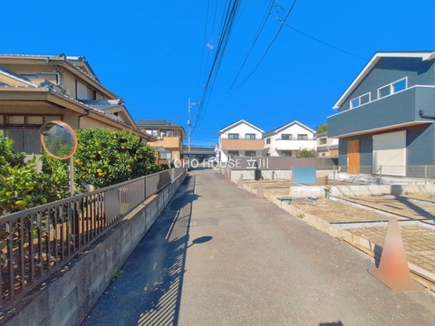 前面道路含む現地 (2026年10月01日撮影)