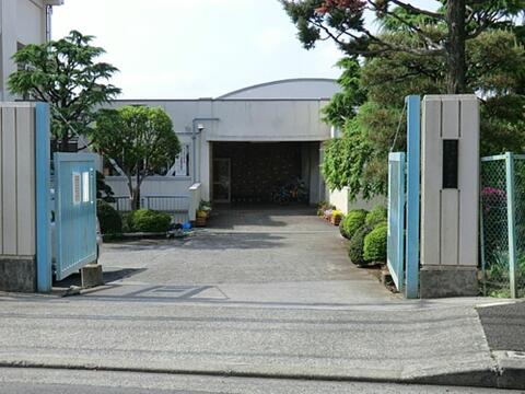 町田市立町田第三中学校まで約568m