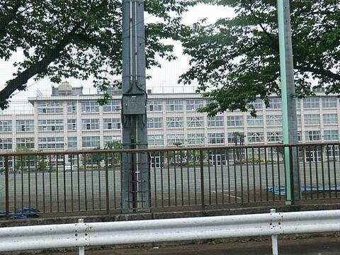 福生市立福生第二中学校まで約999m