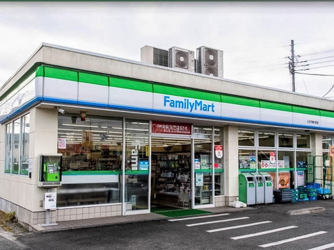 ファミリーマート八王子横川町店まで1179m