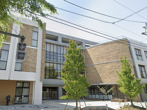 若葉台小学校 1200m
