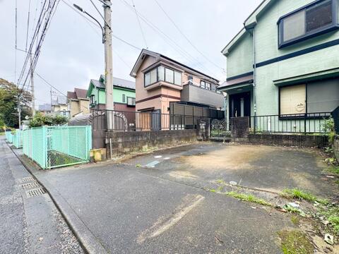 現地(2026年9月撮影)内装・外装フルリフォームにより生まれ変わります。本日ご見学可能です。