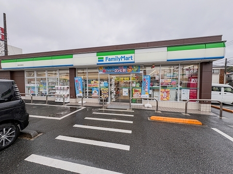 ファミリーマート 西東京泉町店まで240m