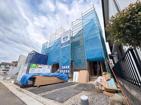 木造在来軸組工法で確かな家づくりを推進中。工事中の現地見学や周辺環境のご案内も随時承ります。