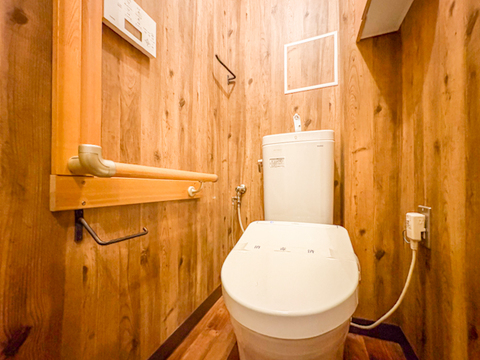 ただいまリフォーム工事の真っ最中。未来の快適な暮らしを思わせる光景に、完成への期待が高まります。