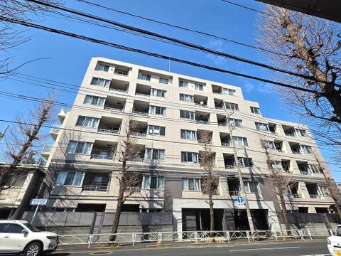 京王線分倍河原駅徒歩圏の利便性を享受できる立地に位置しています。周辺には生活利便施設も点在し、日々の買物や通勤通学など幅広いシーンで利便性を感じられる住環境です。