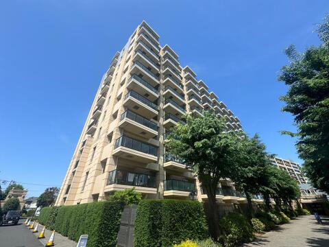 専有面積86平米超のゆとりある3LDK。LDK約18.9帖に加え、WIC2ヶ所と納戸付きで収納豊富。新規リフォームで快適に暮らせます。