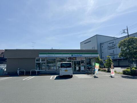 ファミリーマート青梅新町八丁目店まで約441m