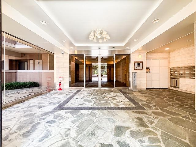 日神パレステージ国領