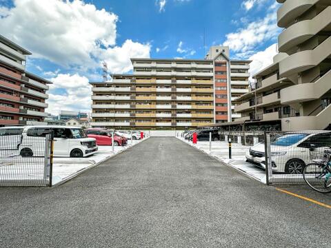 機械式の駐車場です。