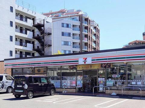 セブンイレブン西東京西原1丁目店まで約667m