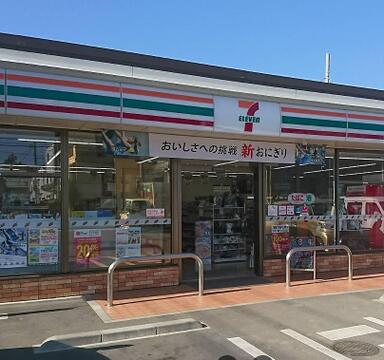 セブンイレブン三鷹牟礼6丁目店まで約587m
