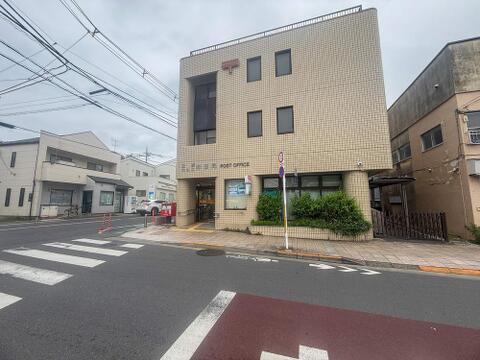三鷹牟礼二郵便局まで約161m