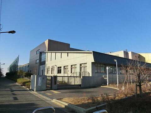町田市立小山中央小学校まで約998m