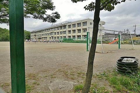 日野市立仲田小学校まで約800m