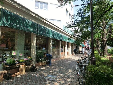 紀ノ国屋国立店まで約272m