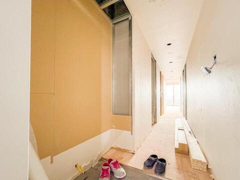 リフォーム前の状態ですが、ここからさらに美しく生まれ変わる予定です。新しい内装や設備で、明るく快適な住まいへとリニューアルされる過程を楽しみにしていただけます。