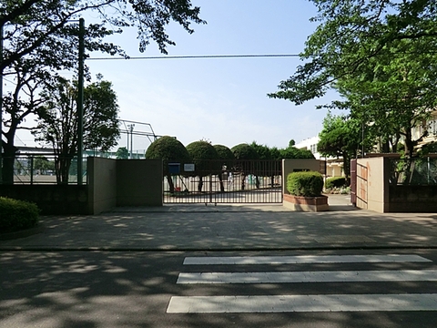 立川市立立川第六中学校まで約1436m