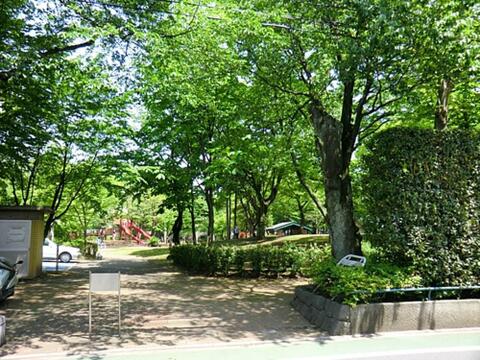 栗山公園まで約861m