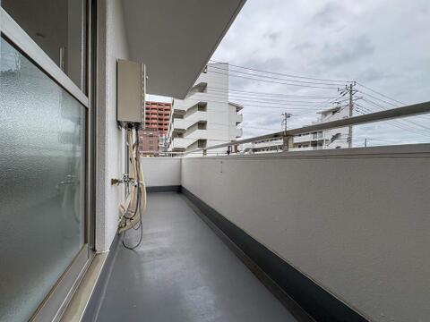 暖かな日差しと心地よい風が、洗いたての洗濯物に爽やかな香りをまとわせ、パリッと気持ちよく乾かしてくれます。