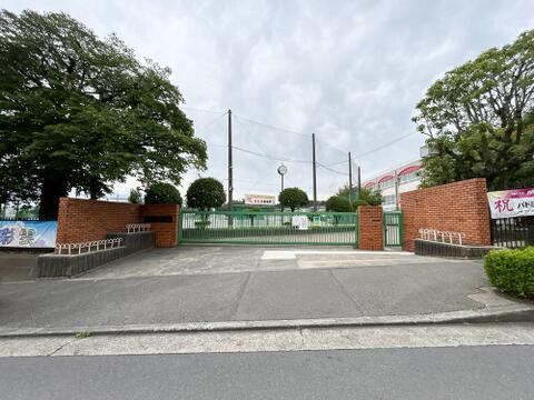 川崎市立金程中学校まで約600m