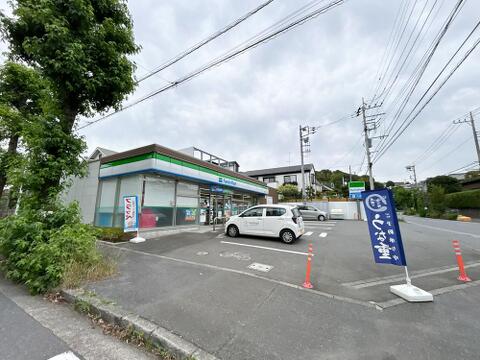 ファミリーマート 金程住宅店まで約1100m