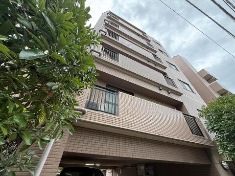 学校・スーパーが徒歩圏内!生活至便なリノベ済みの3LDK。