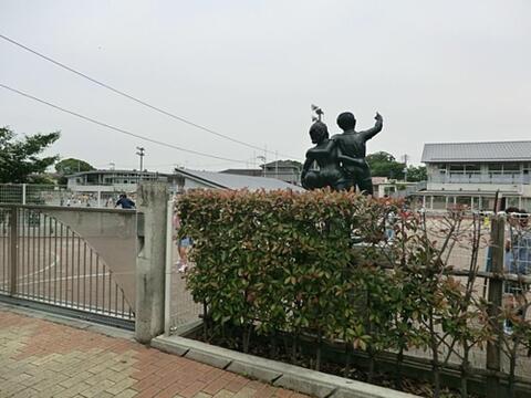 世田谷区立桜丘小学校まで約620m